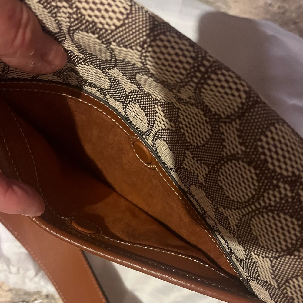 Coach Frankie crossbody signature textile jacquard. NWT - Picture 6 of 7